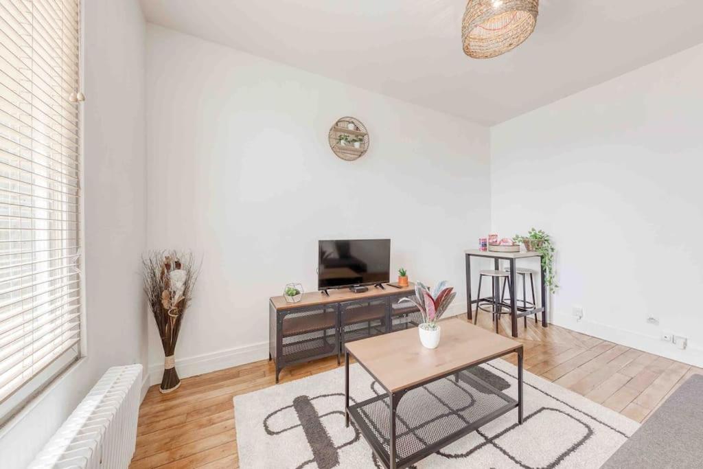 Appartement Cosy Au Calme, Proche De Paris Et Du Rer B Gentilly Luaran gambar